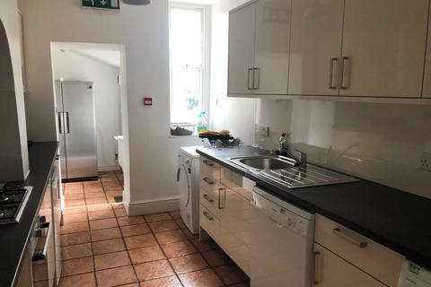 7 bedroom end of terrace house to rent - Hampton Road, Redland, Bristol