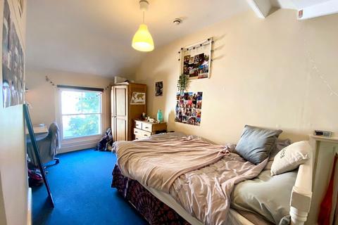 7 bedroom end of terrace house to rent - Hampton Road, Redland, Bristol