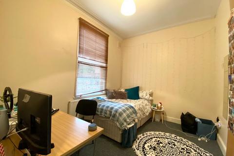 6 bedroom terraced house to rent - Lansdown Road, Redland