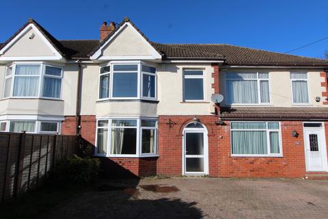 3 bedroom terraced house to rent, Ashford Road, Redhill, Bristol