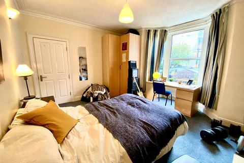5 bedroom terraced house to rent - Brighton Road, Redland, Bristol