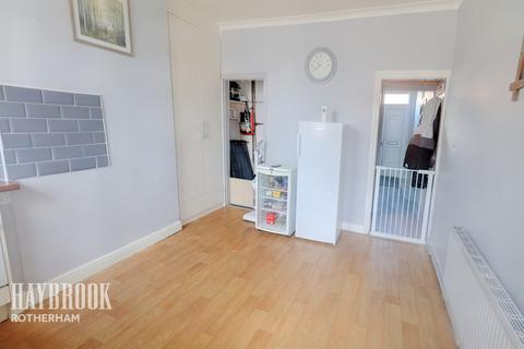 2 bedroom terraced house for sale - Queen Street, Clifton