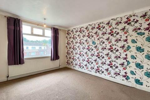 4 bedroom semi-detached house for sale - Warwick Road, Scunthorpe, Lincolnshire, DN16 1EU