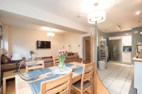 2 bedroom flat to rent, Breadalbane Street, Edinburgh, EH6