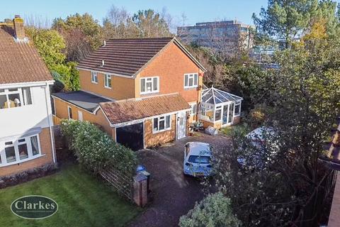 4 bedroom detached house for sale - Talbot village - spacious 4 bed detached property