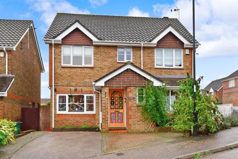 7 Casher Road, Maidenbower, Crawley, RH10 7JG