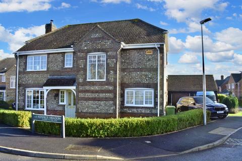 4 bedroom detached house for sale - Kennedy Meadow, Hungerford RG17