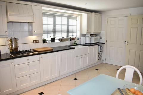 4 bedroom detached house for sale - Kennedy Meadow, Hungerford RG17