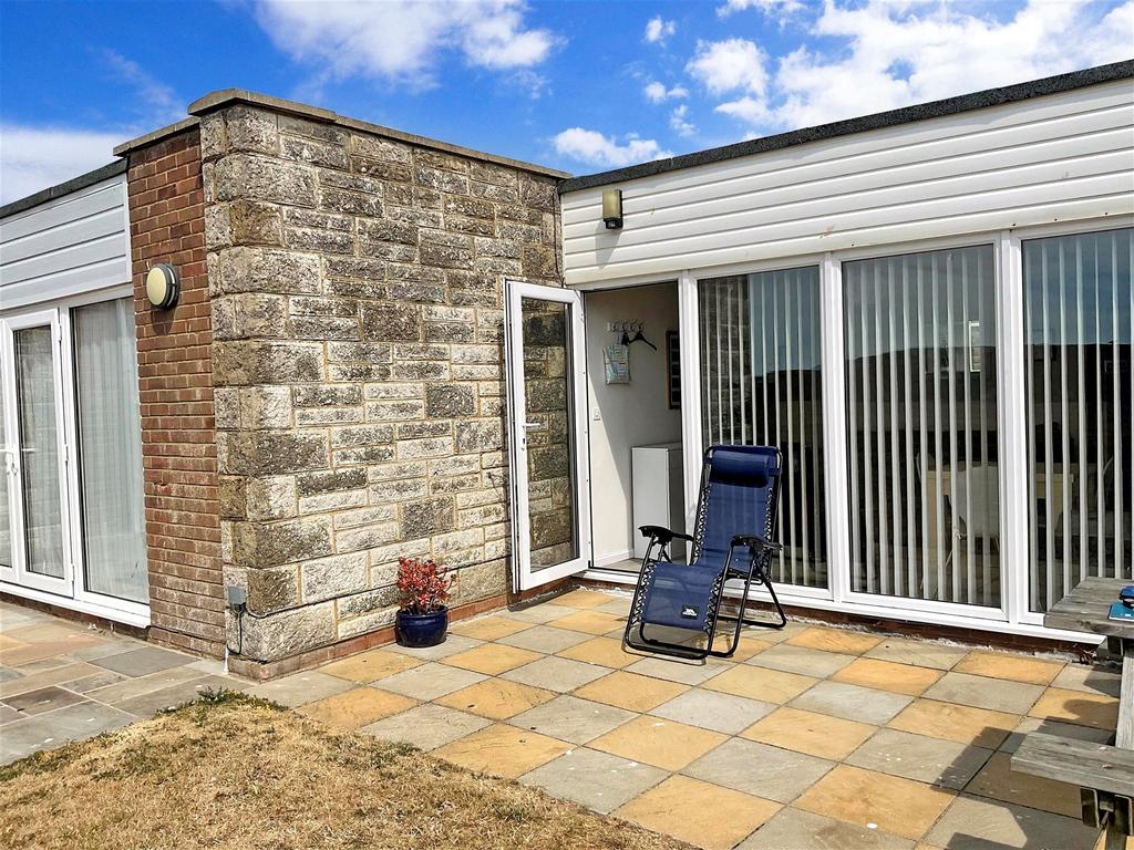 Monks Lane, Freshwater, Isle of Wight 2 bed semidetached bungalow for sale £180,000