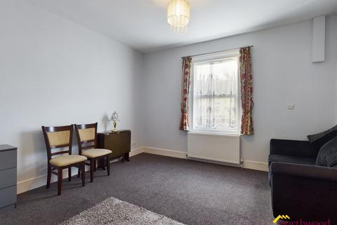 1 bedroom flat to rent - Susans Road, Eastbourne, BN21