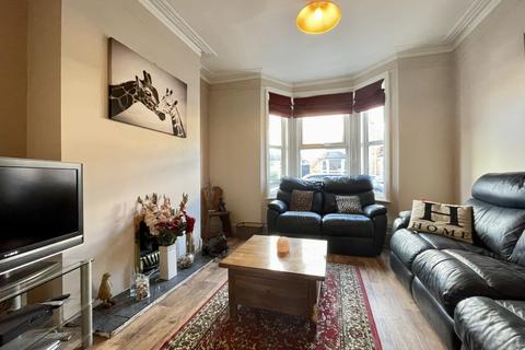 40 Buller Road, Exeter, EX4 1BJ