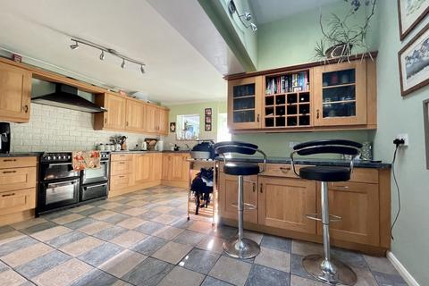 40 Buller Road, Exeter, EX4 1BJ