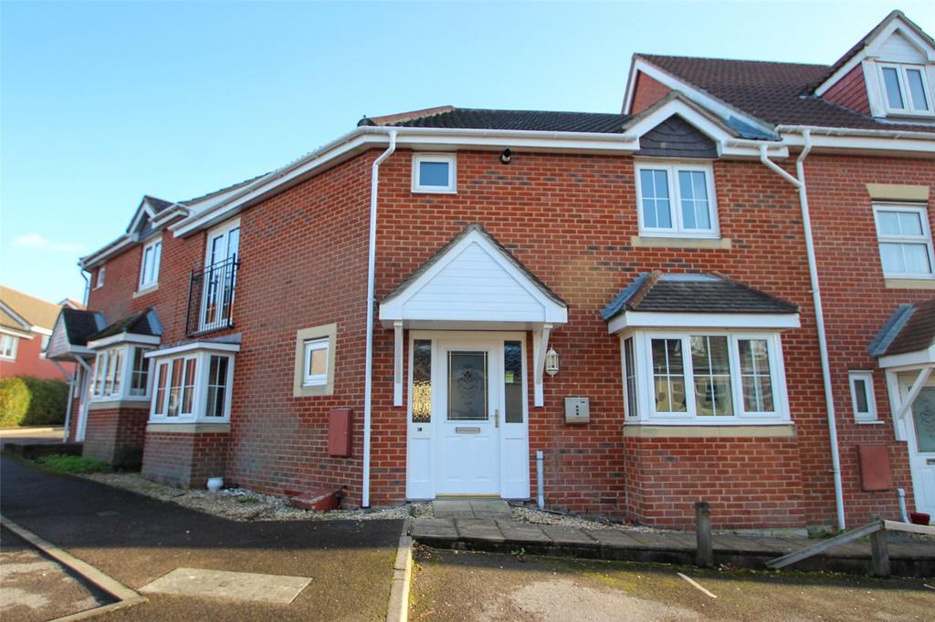 Avro Court Hamble Southampton Hampshire So31 3 Bed Terraced House