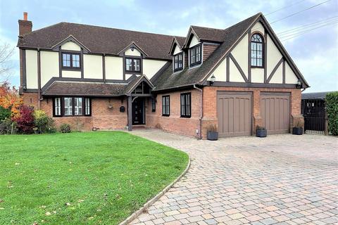 6 bedroom detached house for sale, North Road, South Ockendon