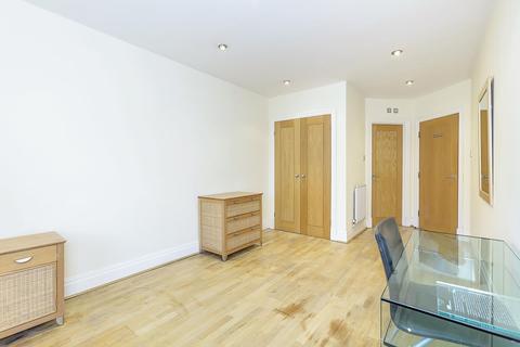 2 bedroom flat to rent - WARREN HOUSE, Beckford Close, Kensington, London, W14