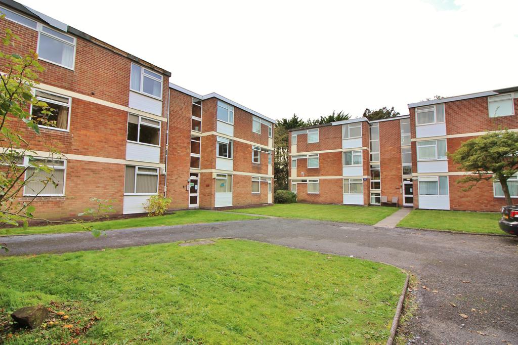 Serpentine Road North, Liverpool, L23 2 bed flat £825 pcm (£190 pw)