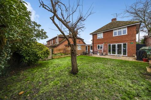 4 bedroom detached house for sale - Swallowfield,  RG7,  RG7
