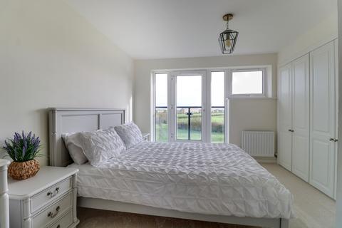 60 Military Close, Shoeburyness, Southend-on-sea, SS3 8EG