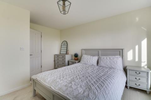 60 Military Close, Shoeburyness, Southend-on-sea, SS3 8EG