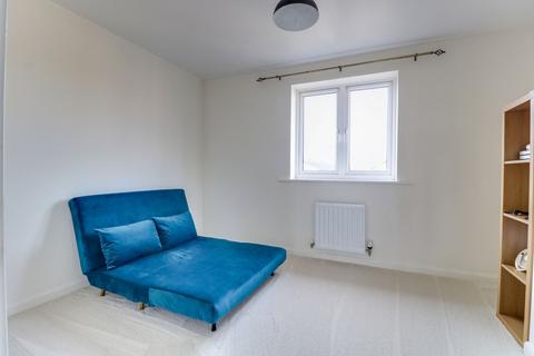 60 Military Close, Shoeburyness, Southend-on-sea, SS3 8EG