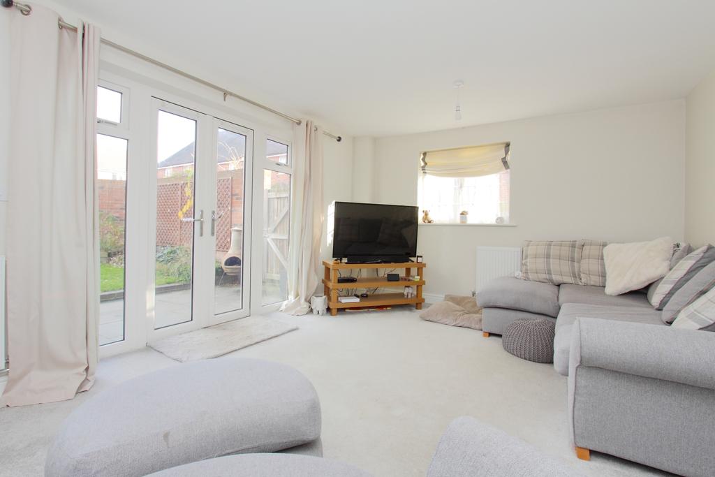 Fuller Way, Augusta Park, Andover, SP11 3 bed detached house £375,000