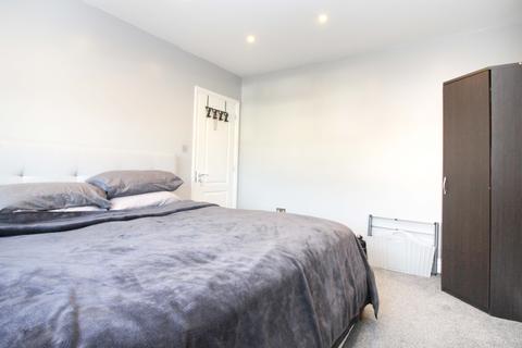 101 Feenan Highway, Tilbury, RM18 8EX