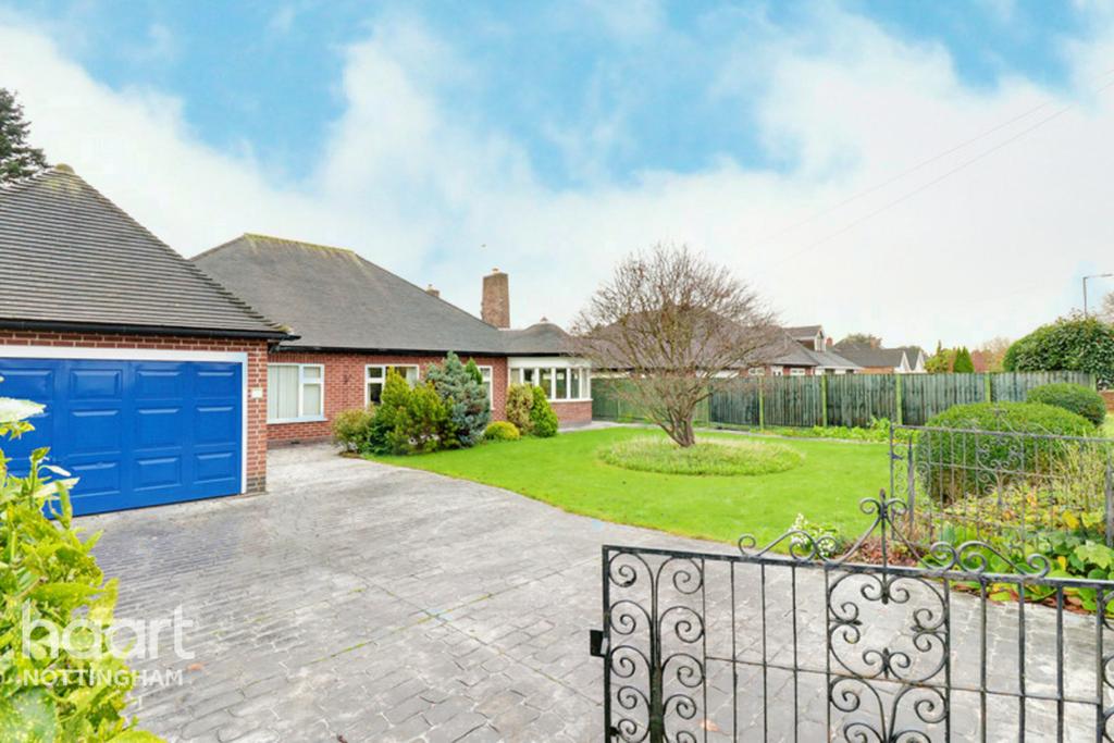 Bramcote Lane, Wollaton 3 bed bungalow for sale £650,000