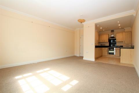 2 bedroom apartment to rent, Swan Street, Petersfield, Hampshire, GU32