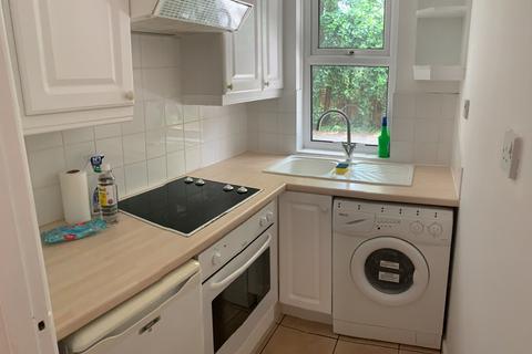 1 bedroom flat to rent, 1 Bed Ground Floor Flat