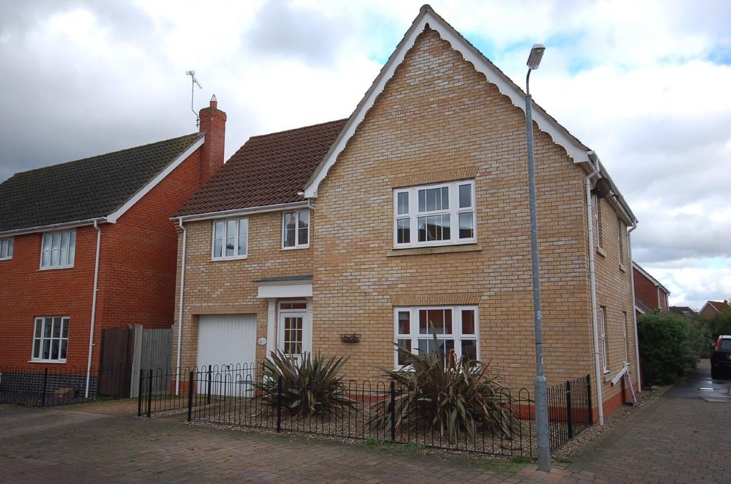 Pennycress Drive, Thetford 4 bed detached house to rent £1,250 pcm (£