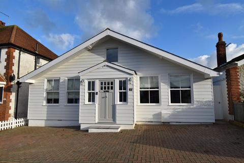 4 bedroom detached bungalow for sale - Fitzroy Road, Tankerton, Whitstable