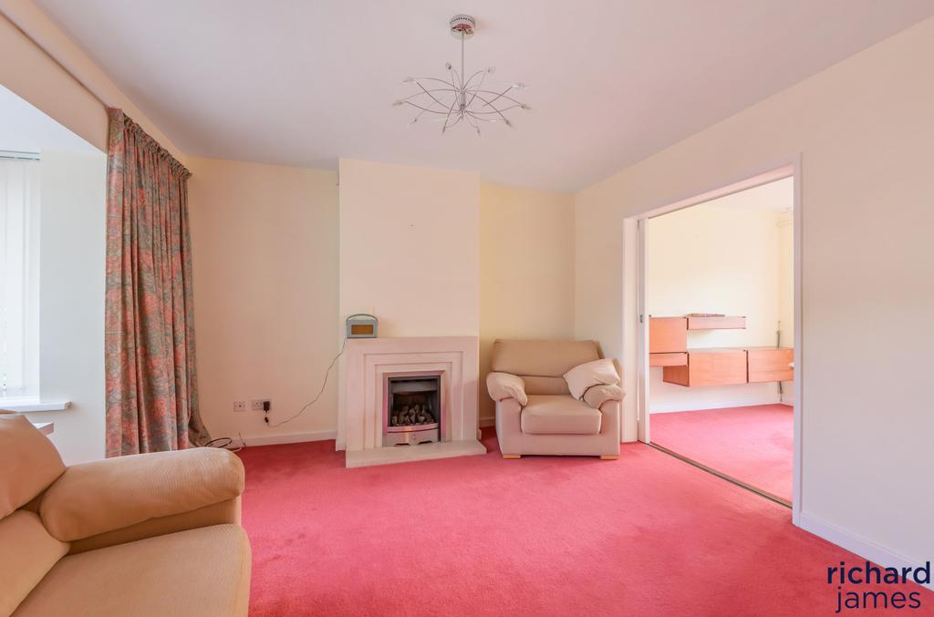 Seaton Close, Greenmeadow, Swindon, SN25 3 bed semidetached house for sale £310,000