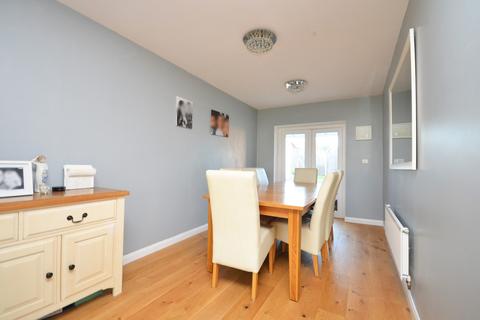 4 bedroom chalet for sale - Sea Way, Elmer, Bognor Regis