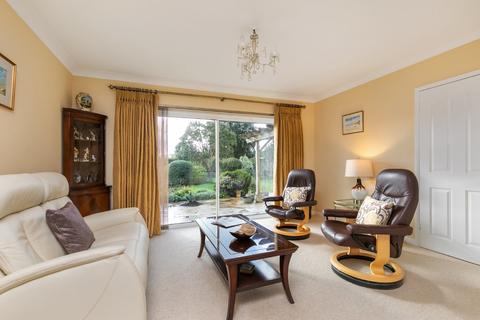 5 Dale Close, Littleton, Winchester, SO22 6RA
