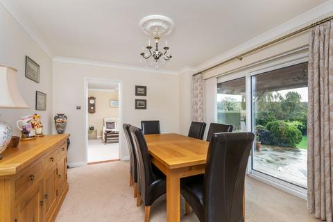 5 Dale Close, Littleton, Winchester, SO22 6RA