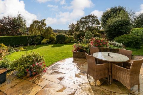 5 Dale Close, Littleton, Winchester, SO22 6RA