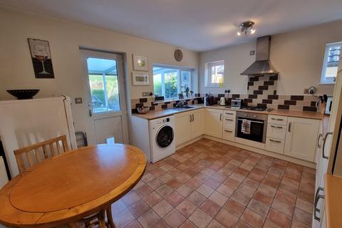 2 bedroom semi-detached bungalow for sale - Mayfield Street, Melton Mowbray