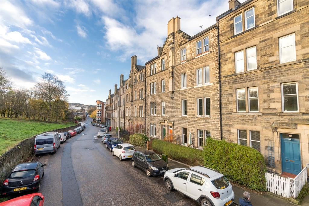 31/7 Royal Park Terrace, Edinburgh, EH8 2 bed flat £299,000