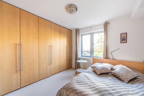 1 bedroom flat for sale - Hunt Close, Hammersmith, London, W11