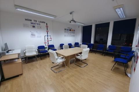 Serviced office to rent - 4th Floor, 16-20 Clements Road,Forest House,