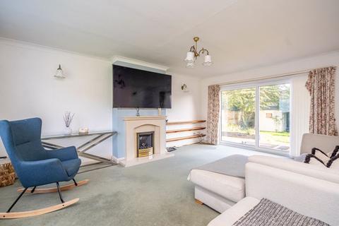 3 bedroom bungalow for sale - Linden Lea, Finchfield,  Wolverhampton