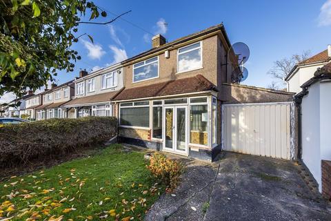 22 Raeburn Road, Sidcup, DA15 8RB