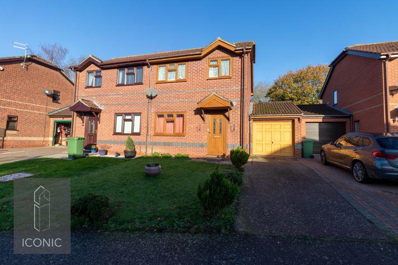 3 bedroom semi-detached house to rent