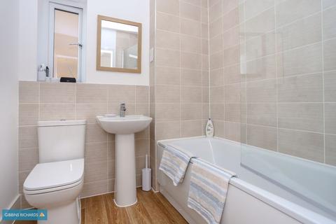34 Apple Tree Close, Norton Fitzwarren, Taunton, TA2 6FE