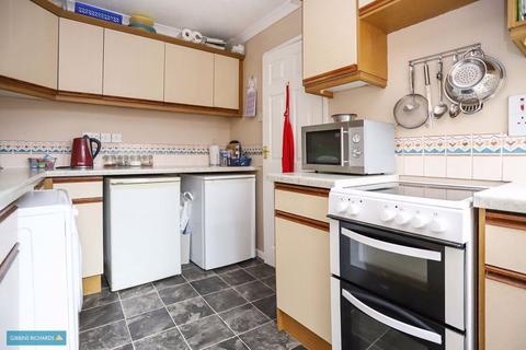 3 bedroom terraced house for sale, Sylvan Road, Wellington