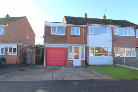 4 bedroom semi-detached house for sale - Simmonds Road, Bloxwich, Walsall, WS3 3PU