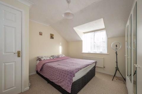 2 bedroom semi-detached house for sale, Lowden, Chippenham