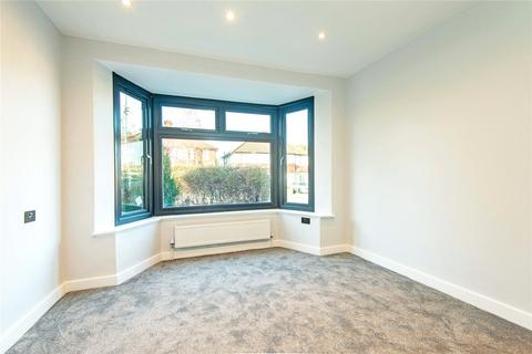2 bedroom flat for sale - Pennine Drive, Golders Green Estate, NW2