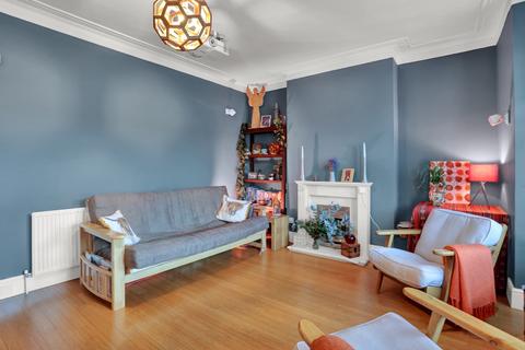 12a Westfield Road, London, W13 9JR