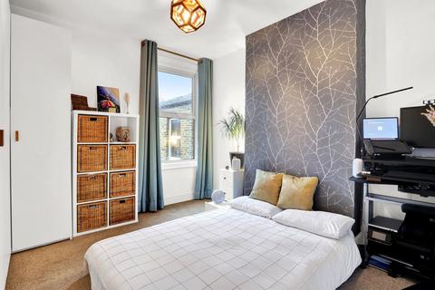 12a Westfield Road, London, W13 9JR